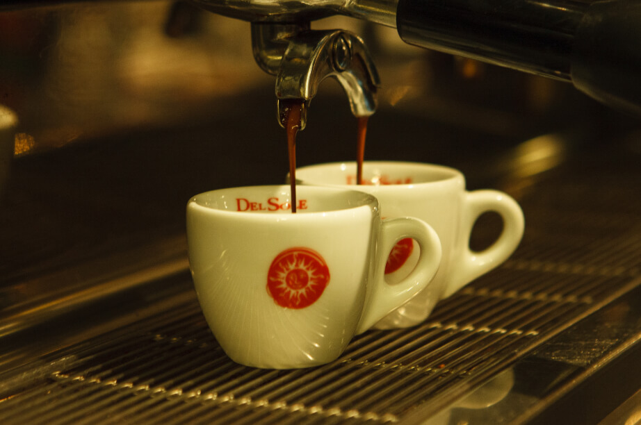 銀座バール・デルソーレ2Due